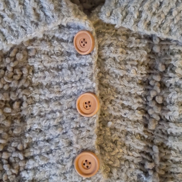 Light gray neck scarf - Picture 2 of 3